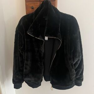Women’s Black Faux Fur Lux Bomber Jacket Gold Hardware NWT